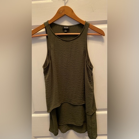 a.n.a Tops Preowned Ana A New Approach Womens Olive Green